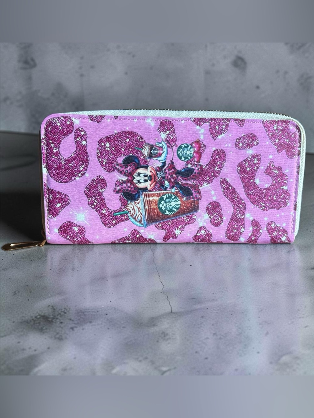 Starbucks Minnie Mouse Zip Wallet